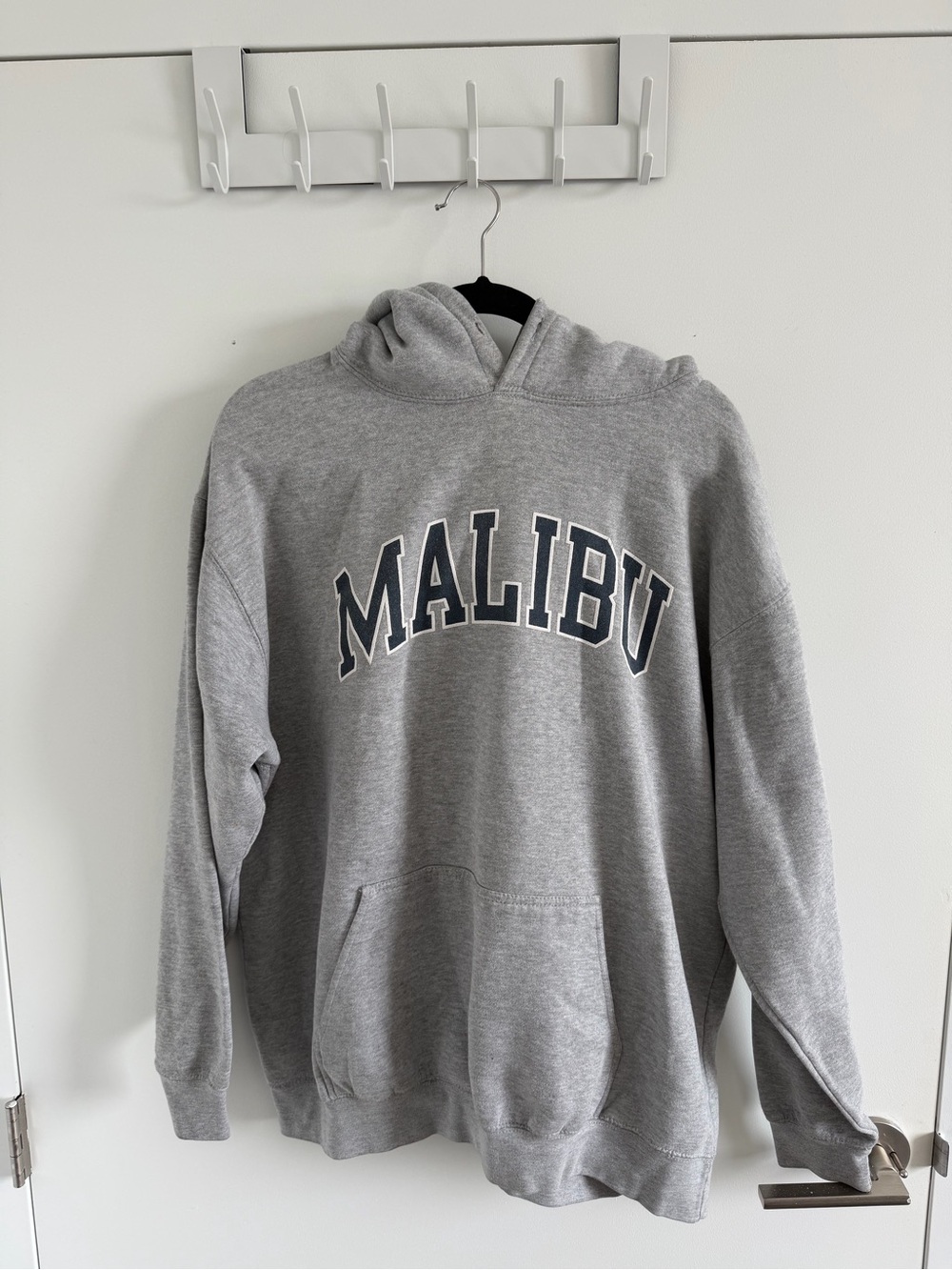 Brandy Melville Malibu Gray Pullover Hoodie - women’s Casual Sweatshirt Large